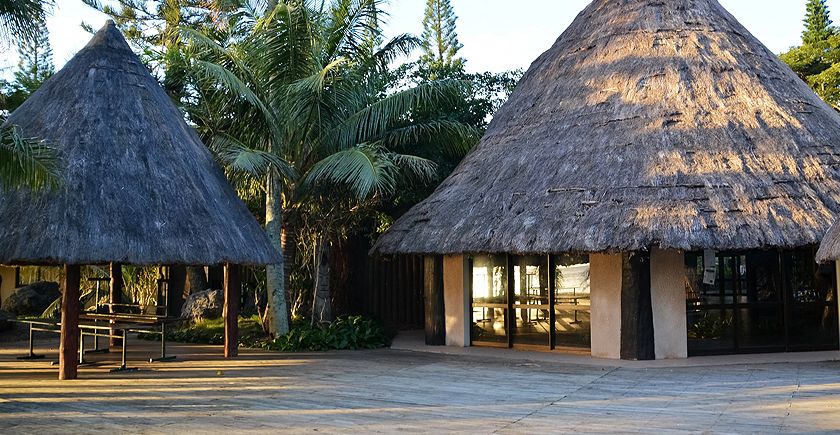 How to book a Resort in best price